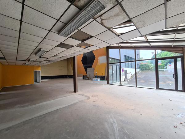 Local commercial 340 m2