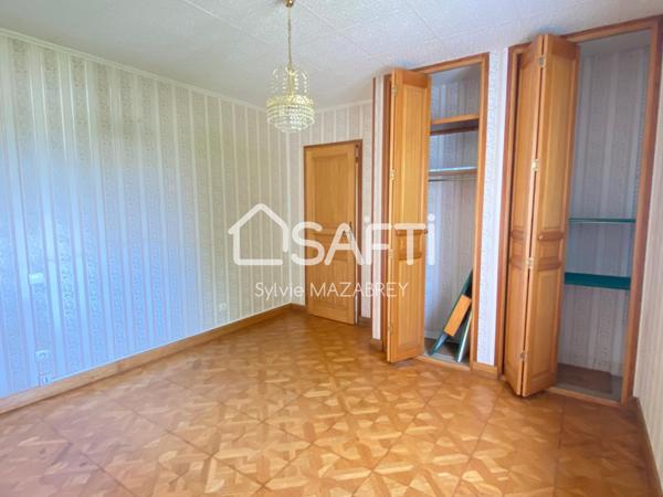 Beau pavillon de plain-pied à remettre au gout du jour!