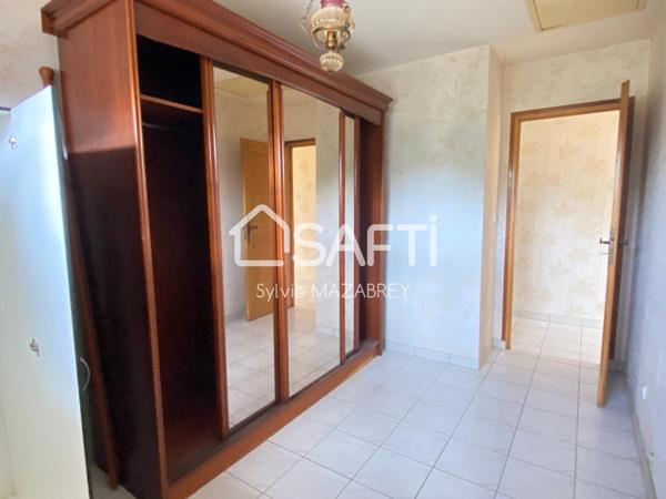 Beau pavillon de plain-pied à remettre au gout du jour!