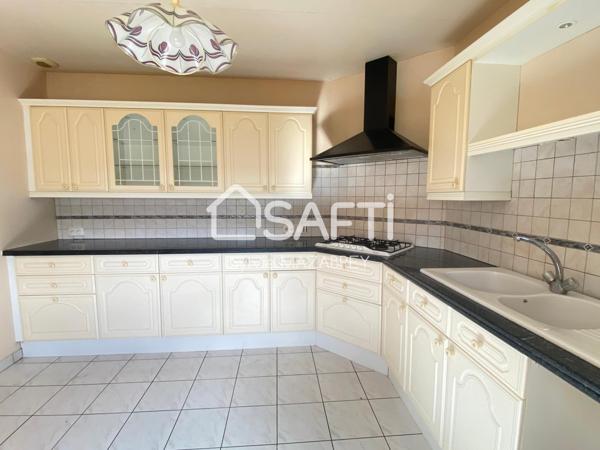 Beau pavillon de plain-pied à remettre au gout du jour!