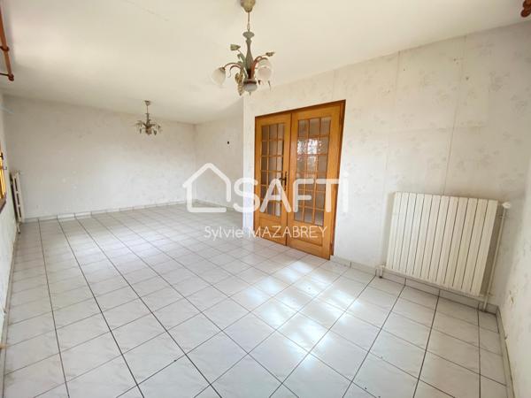 Beau pavillon de plain-pied à remettre au gout du jour!