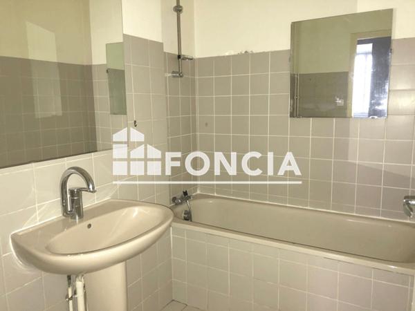 Location Appartement 3 pièces 78.72 m² - 1 RUE DES CARMES Nancy 54000