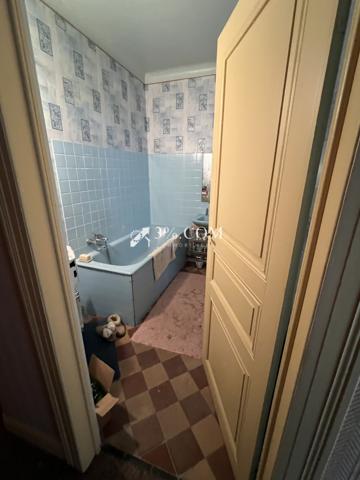 Maison 9 pièce(s) 6 chambre(s) 264 m²