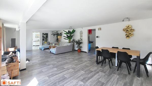 Maison T7 + studio en campagne au calme