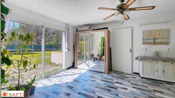 Maison T7 + studio en campagne au calme