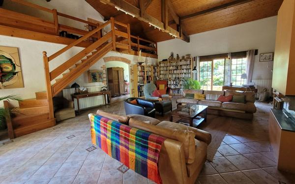 Maison à vendre    6 pièces •  Saint-Geours-de-Maremne