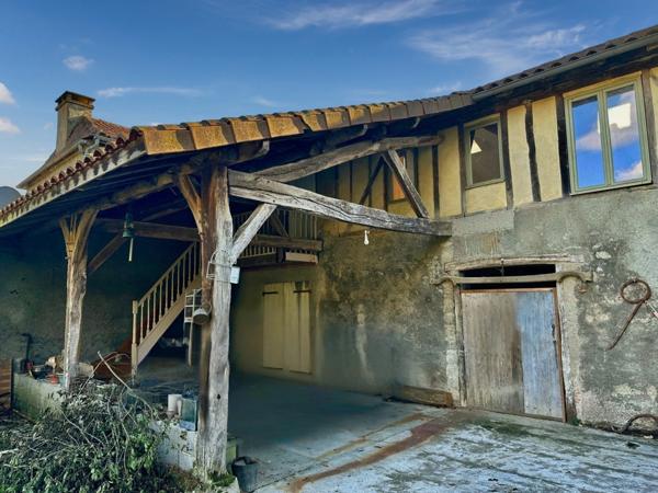Dpt. (32), proche de Villecomtal sur Arros, à vendre maison P4 de 129 m2 - Terrain de 650,00 m²
