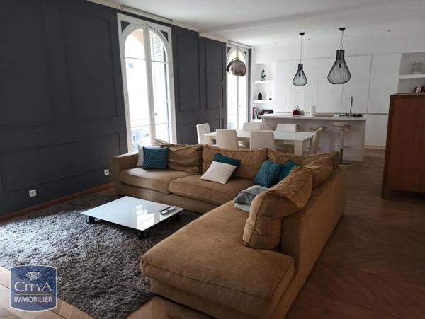 Appartement à louer 4 pièces 97.88m²