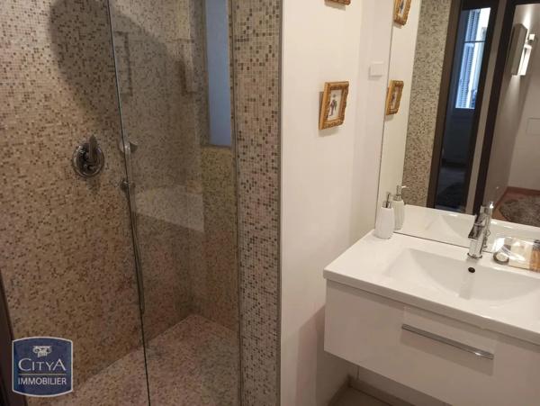 Appartement à louer 4 pièces 97.88m²