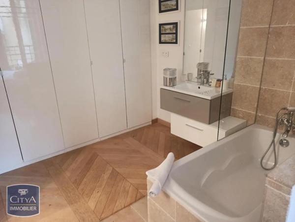 Appartement à louer 4 pièces 97.88m²