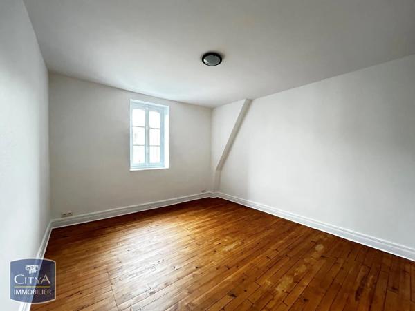 Appartement à louer 3 pièces 81.17m² Brive-la-Gaillarde (19100)