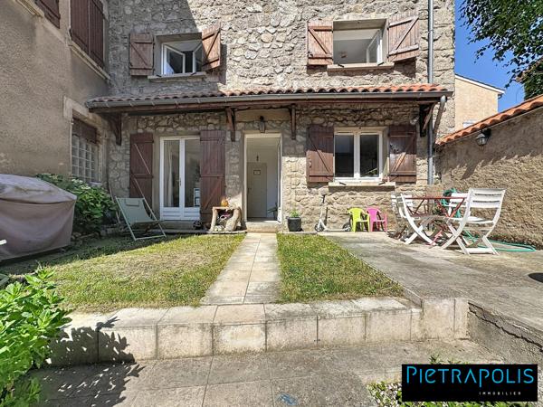 En Exclusivité chez Pietrapolis, Maison de ville de 175m2 avec son jardin de 50m2 + cave de 38m2