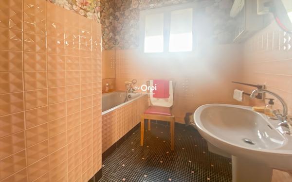 Maison à vendre    4 pièces •  Commentry