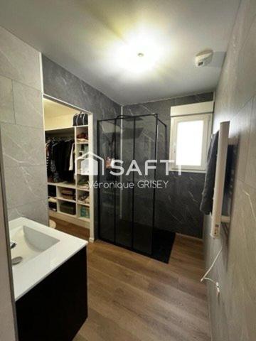 MAISON CONTEMPORAINE -127 M2- TERRAIN 9,84 ares