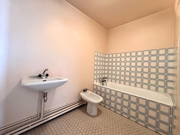 Appartement Pantin 4 pièce(s) 82.04 m2