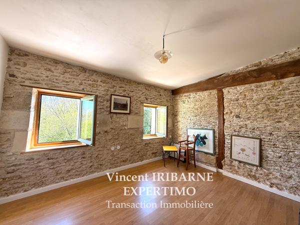 Saintes (17100) Maison Type Charentaise, 5 Chambres, Garage et Jardin