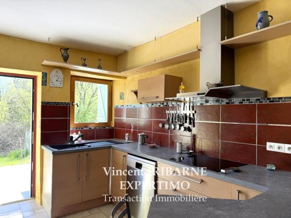 Saintes (17100) Maison Type Charentaise, 5 Chambres, Garage et Jardin