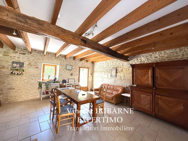 Saintes (17100) Maison Type Charentaise, 5 Chambres, Garage et Jardin