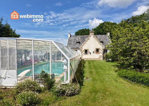 Demeure 181.41 m² à Ploumilliau 22300