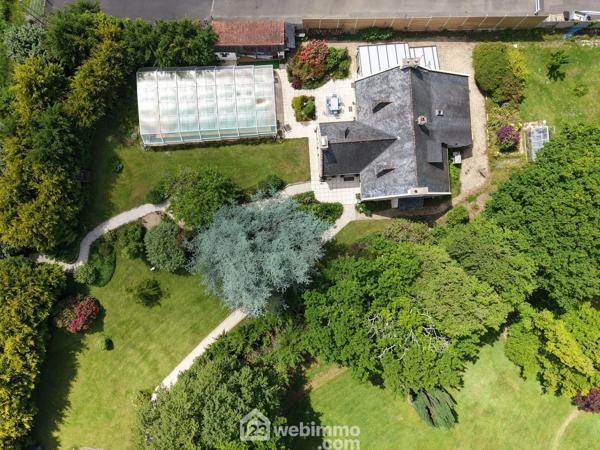 Demeure 181.41 m² à Ploumilliau 22300