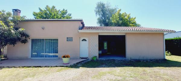 LA TESTE DE BUCH, zone artisanale ! Parcelle de 1007 m2 avec maison et stockage !