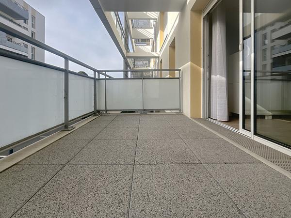 A VENDRE ANGERS - ESA/ARBORETUM - TYPE 3 - BALCON - RESIDENCE RECENTE