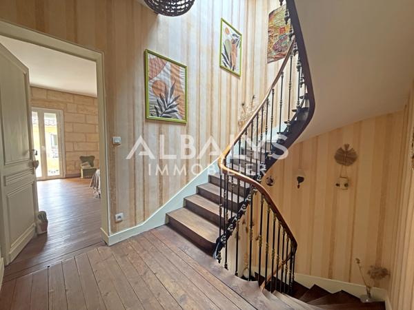 Bastide 6 pièce(s) 4 chambre(s) 145 m²