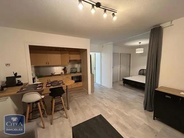 Appartement à louer 1 pièce 35m² Albertville (73200)