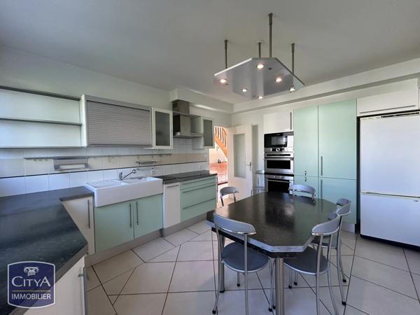Maison à vendre 9 pièces 173m² La Chaussée-Saint-Victor (41260)