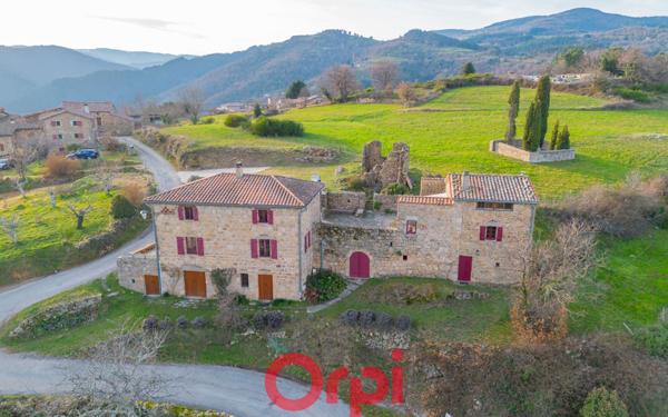 Maison à vendre    7 pièces •  Gluiras