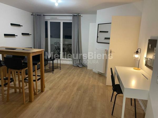 2 pièces neuf loué meublé avec terrasse et parking