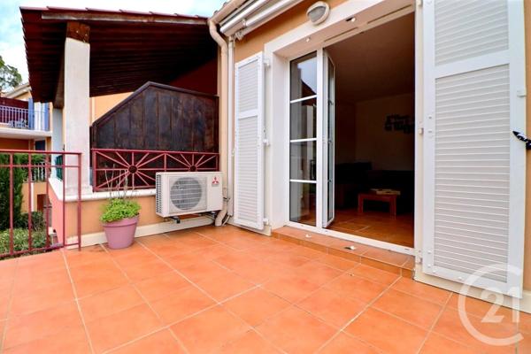 Appartement F3 à vendre  2 pièces - 39 m2 ST RAPHAEL - 83