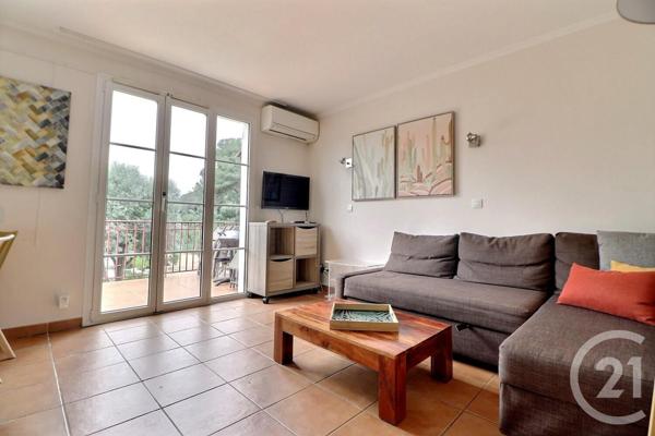 Appartement F3 à vendre  2 pièces - 39 m2 ST RAPHAEL - 83
