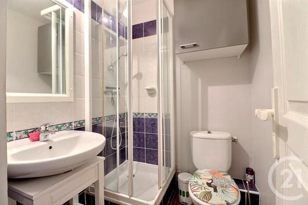 Appartement F3 à vendre  2 pièces - 39 m2 ST RAPHAEL - 83