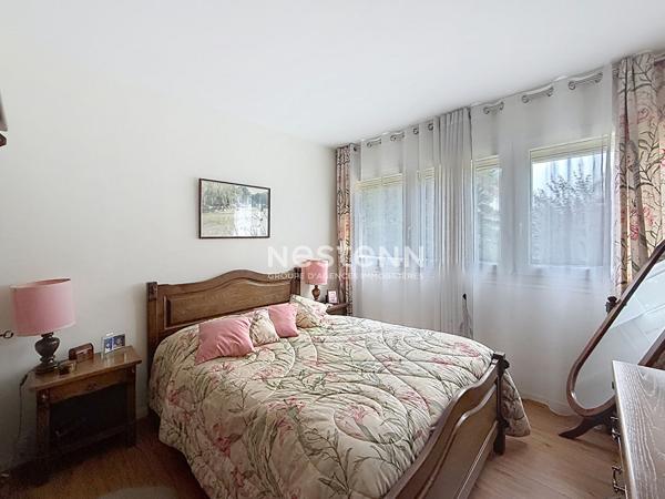 Appartement  2 pièce(s) 48.60 m2 - balcon, cave et place de parking
