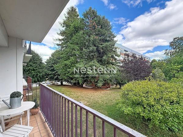 Appartement  2 pièce(s) 48.60 m2 - balcon, cave et place de parking