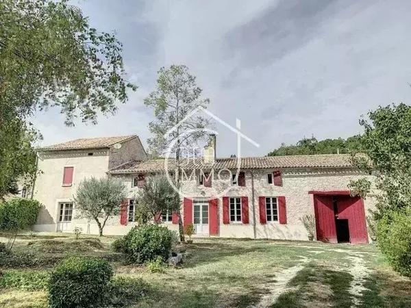 Saint-Antoine-de-Breuilh – 174 m² – dépendances – terrain clos de 1476 m²