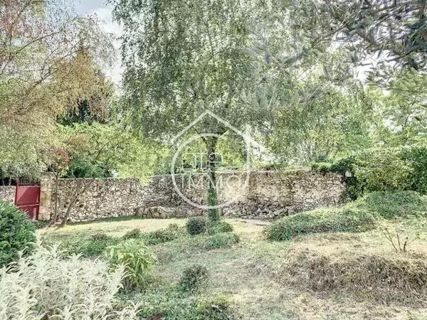 Saint-Antoine-de-Breuilh – 174 m² – dépendances – terrain clos de 1476 m²