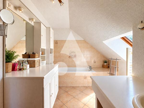 Maison 8 pièces 145 m2