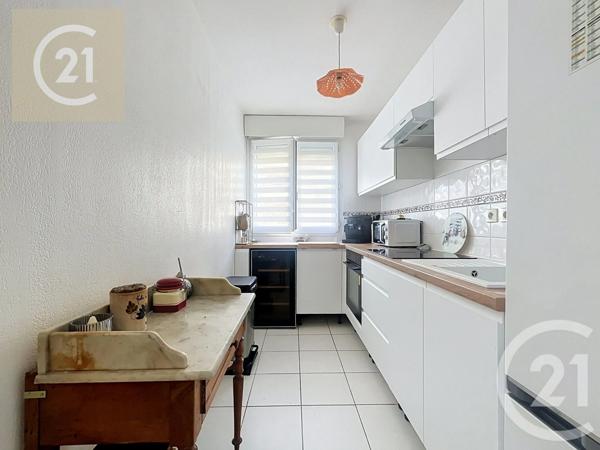 Appartement F3 à vendre  3 pièces - 70,55 m 2   BEZIERS  - 34