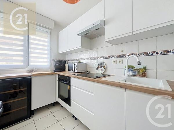 Appartement F3 à vendre  3 pièces - 70,55 m 2   BEZIERS  - 34