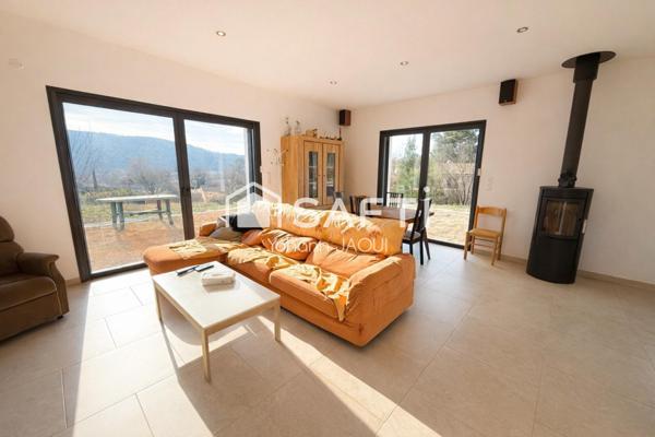 Maison de plain-pied récente – 138 m² utiles