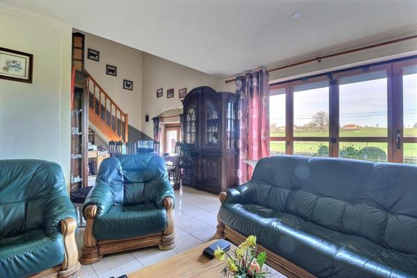 Vaste maison en pierre