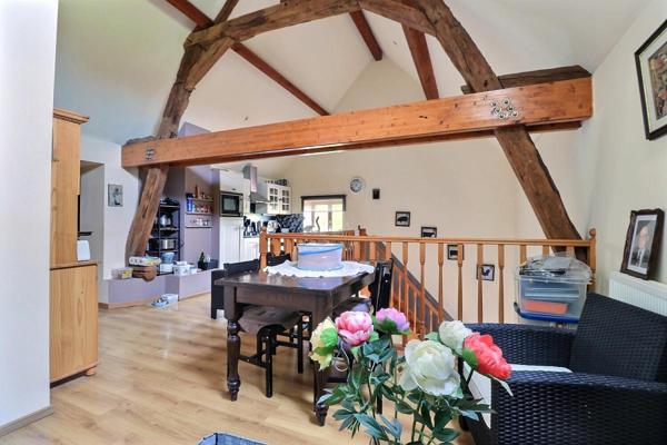 Vaste maison en pierre