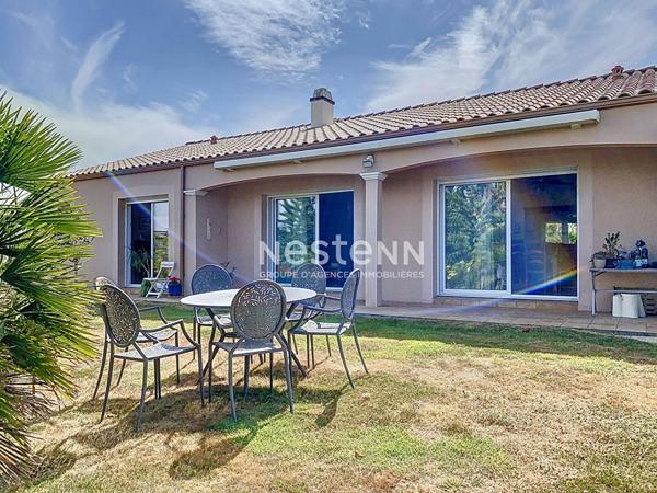 Maison à vendre à LE FENOUILLER - 5 pièces, 160 m²