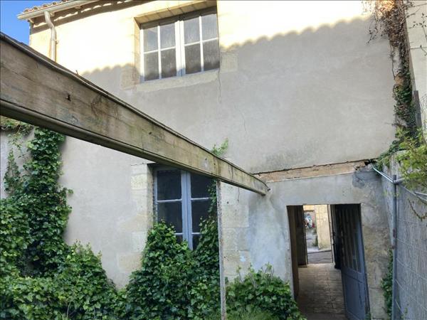 Maison à vendre |  Blaye |  2 pièces | 80 m²