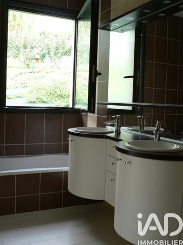 Maison à vendre 4 pièces 148 m² Saint-Laurent-les-Tours