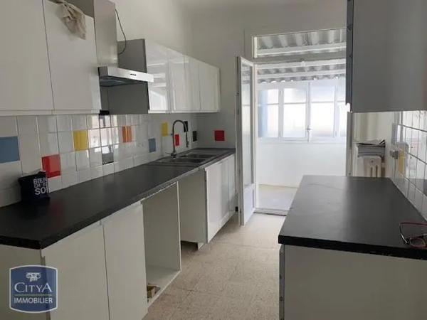 Appartement à louer 4 pièces 106.1m² Sète (34200)