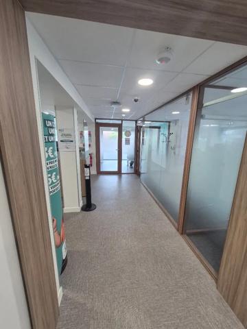 Local commercial à vendre 260m² La Madeleine (59110)