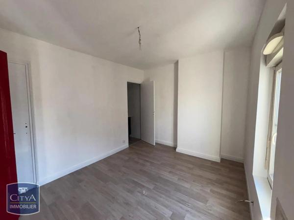 Appartement à louer 5 pièces 180.99m² Bergerac (24100)